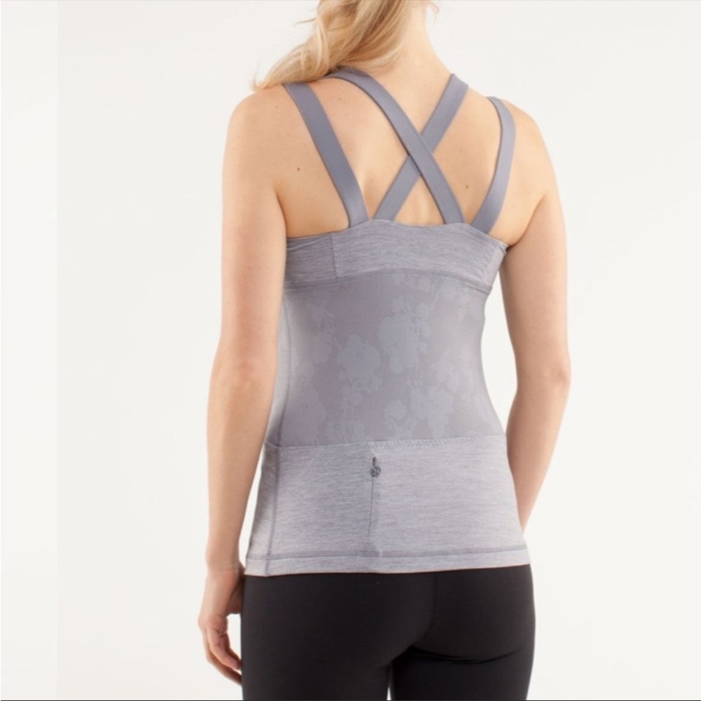 EUC Lululemon Chaturanga Tank in Heathered Fossil / Fossil